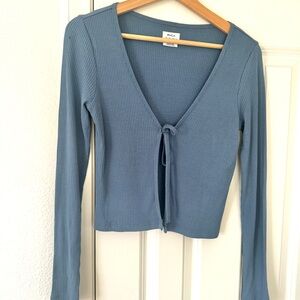 RVCA Women's Long Sleeve Tie-Front Top in Blue